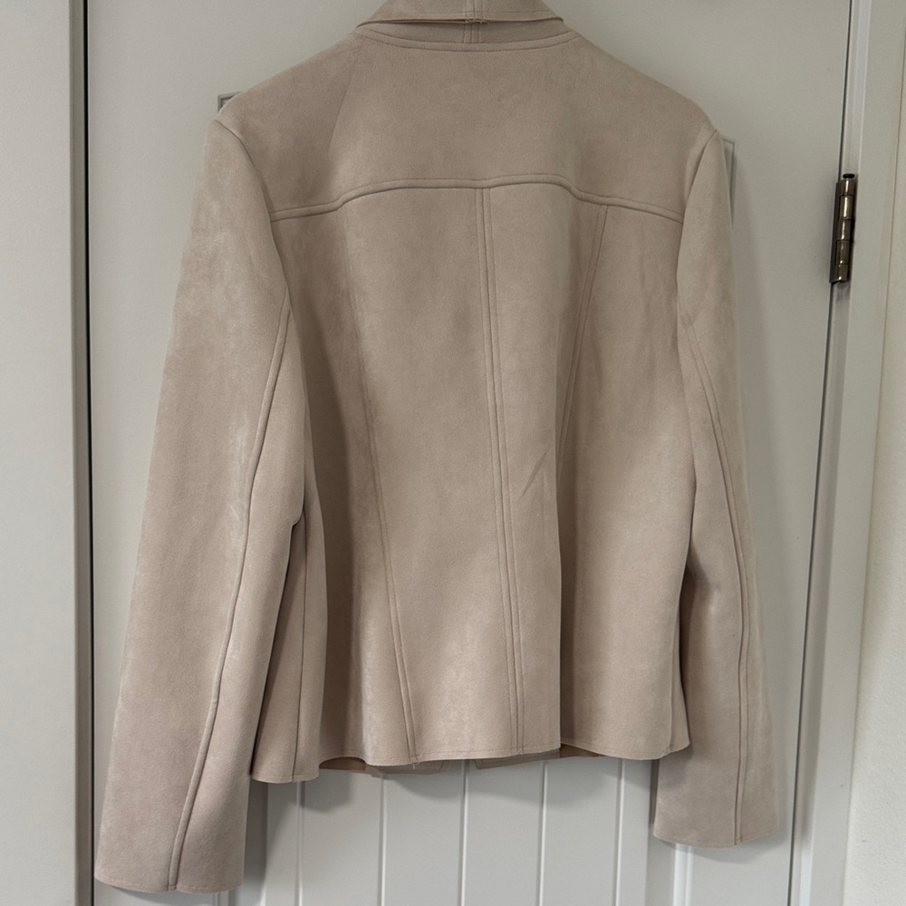Tahari Women's Beige Blazer - Picture 3 of 9